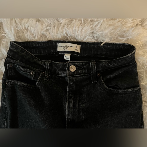 Abercrombie Curve Love Black Mom high rise jeans - Picture 1 of 4